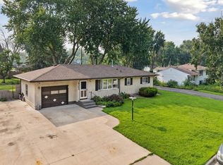 4363 Diamond Dr, Eagan, MN 55122