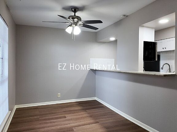 3rd image of 2102 5th Ave N #10