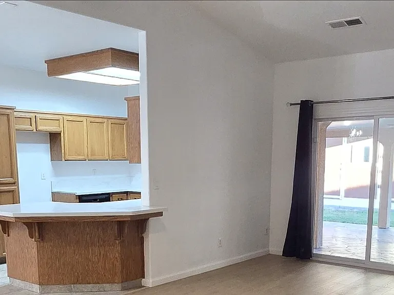 5333 W Norwich Ave — Photo 2