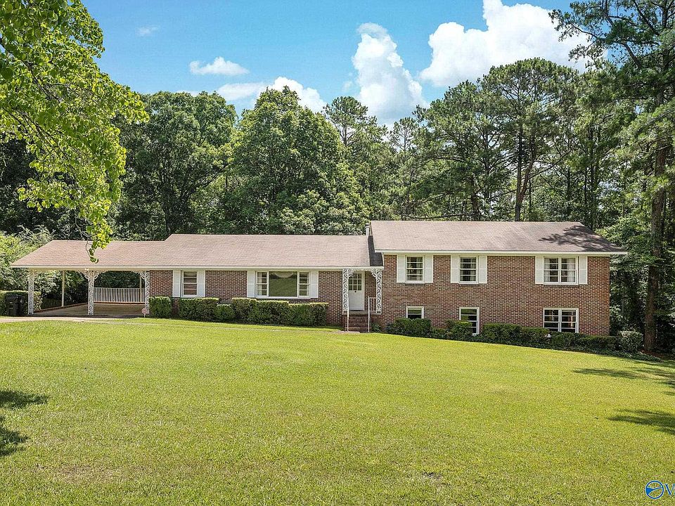 1st image of 405 Shannon Cir