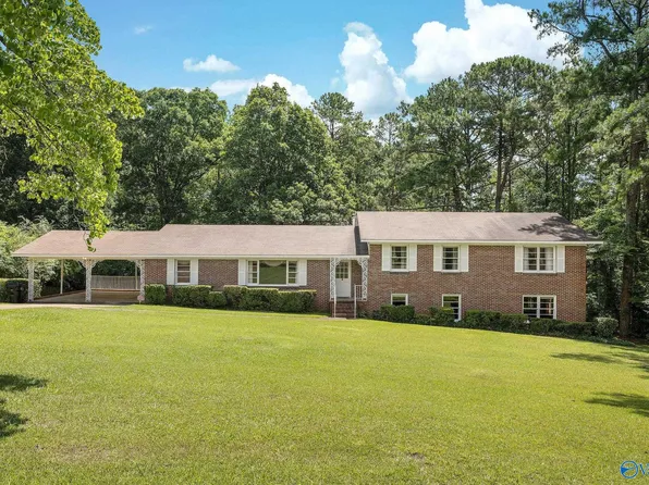 405 Shannon Cir, Gadsden, AL 35904