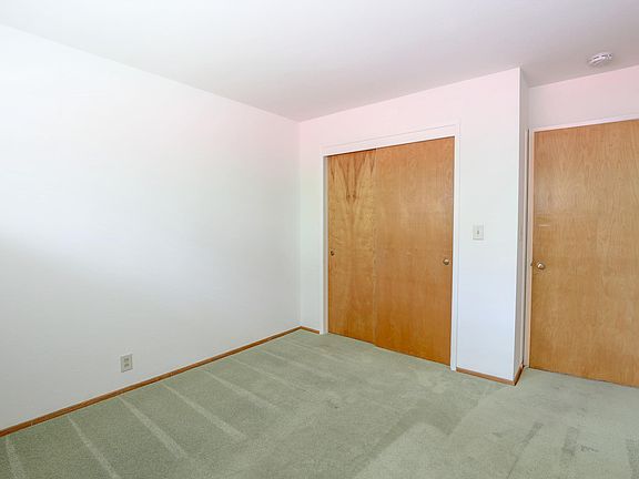 4th image of 7012 Richmond Pl