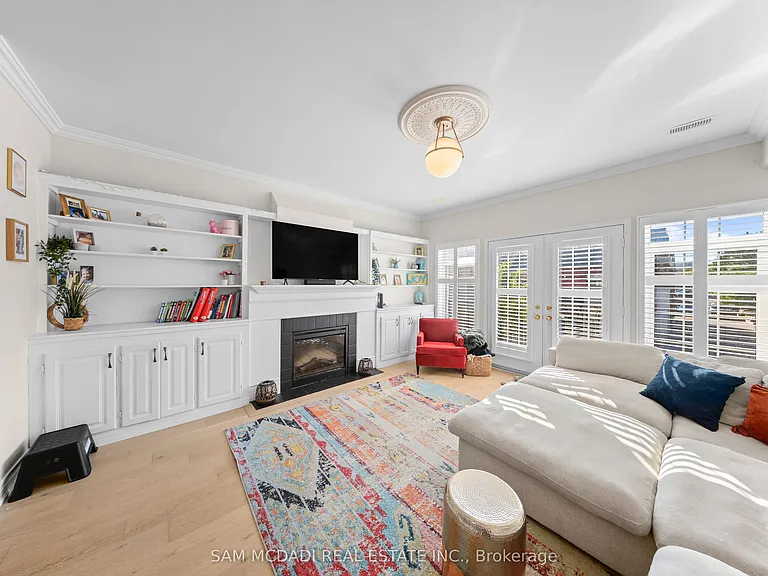 95 Kerr St W #2 — Photo 6