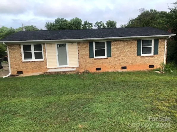 701 Shannon Bradley Rd, Gastonia, NC 28052