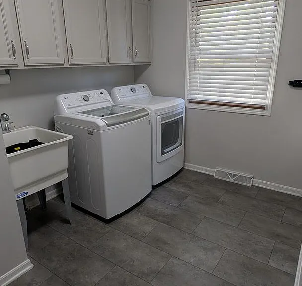 2025 Longfellow St NE — Photo 32