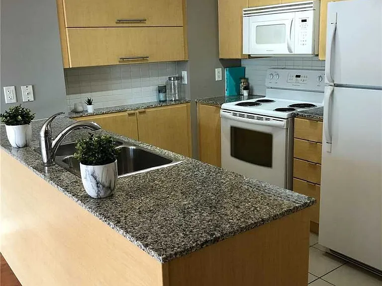 11 Brunel Ct #201 — Photo 6