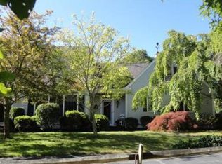 18 Overlook Dr, Sandwich, MA 02563