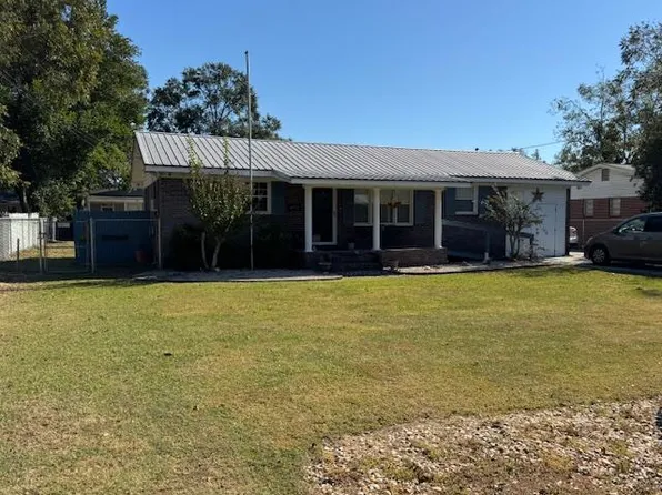 802 N Cleveland Ave, Adel, GA 31620