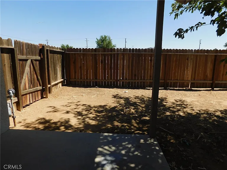 20001 Airway Blvd — Photo 23