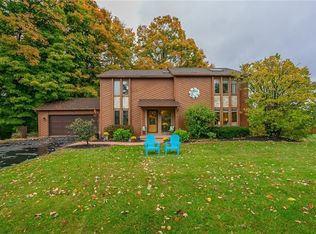 21 Kilkenny Ct, Fairport, NY 14450