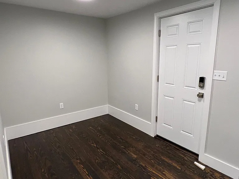 39 Washington St #2 — Photo 2