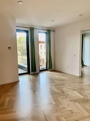 Rented by Compass | media 23