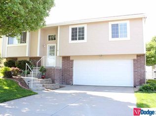 14457 Meredith Ave, Omaha, NE 68116