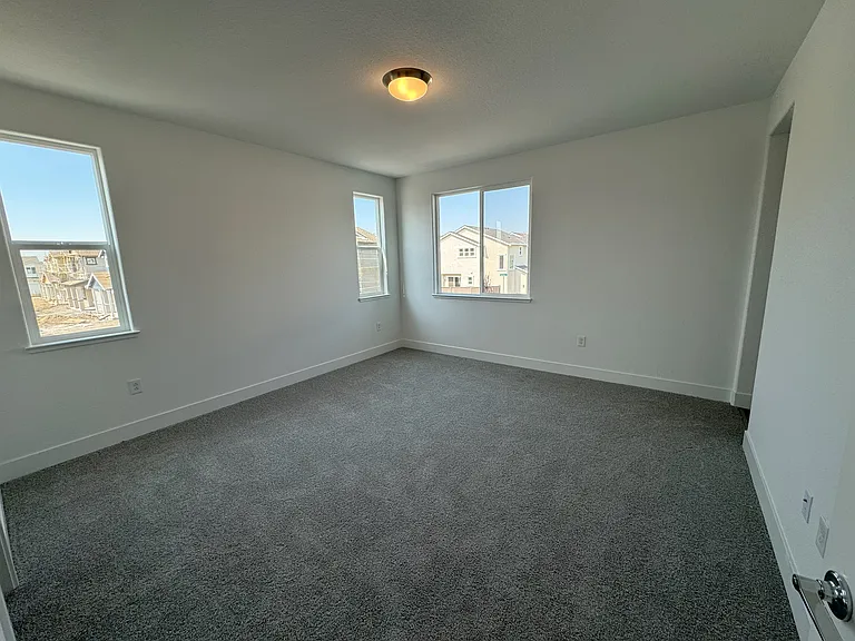 2035 Grady Cir — Photo 11