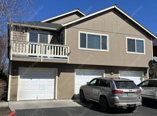 1937 SW Canyon Dr, Redmond, OR