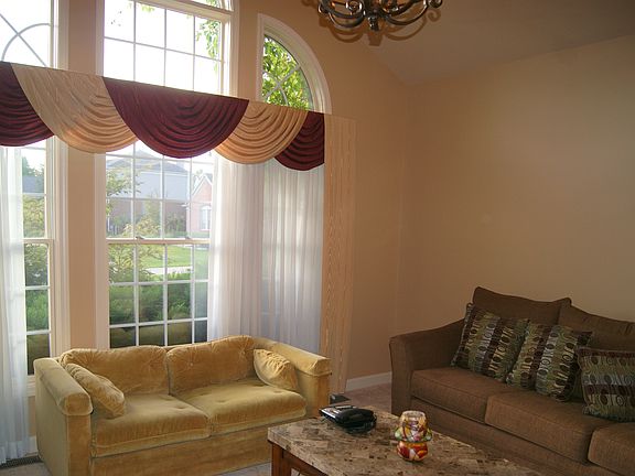 4th image of 6908 Covington Ct
