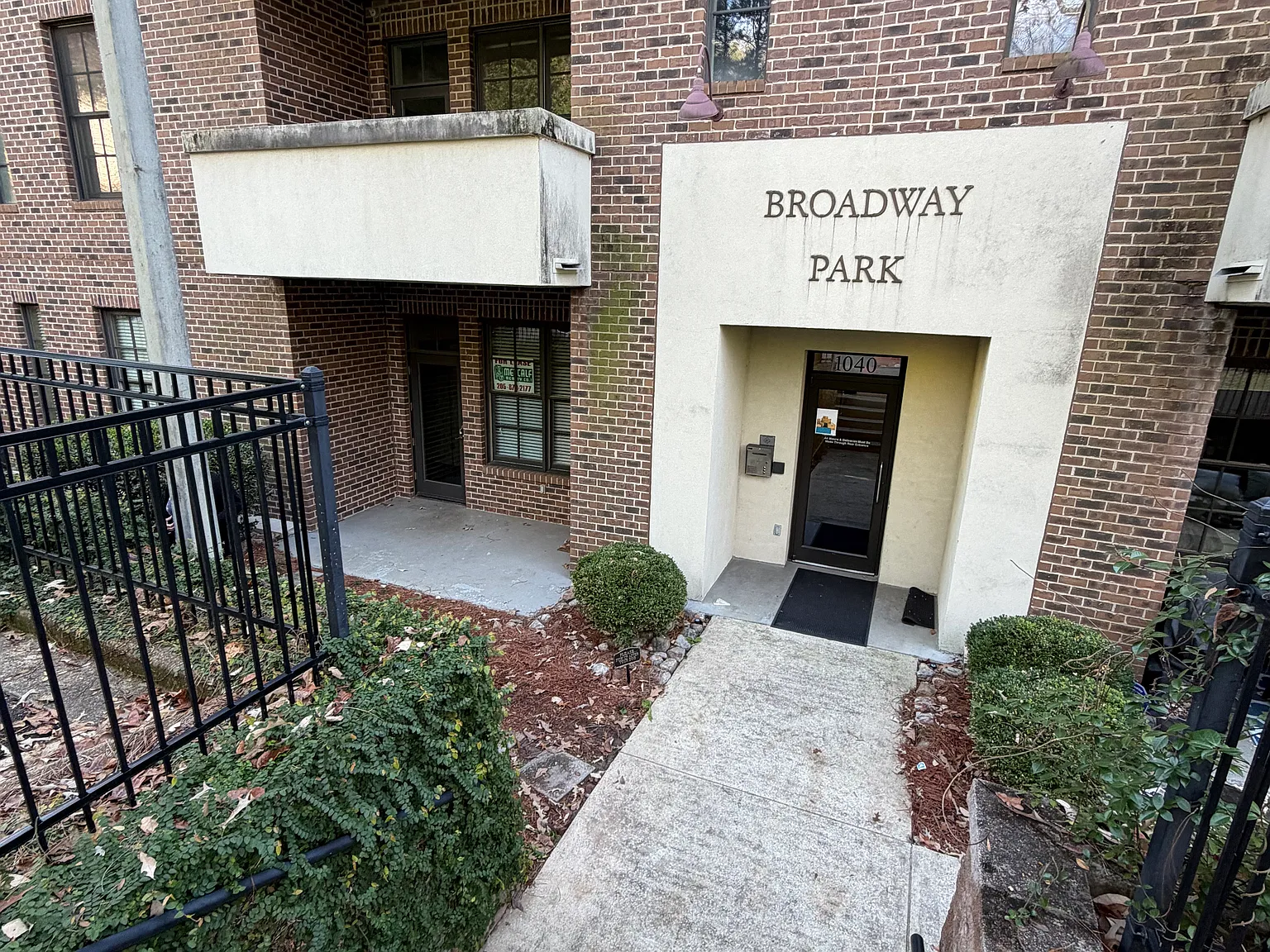 2 bed, 1159 sqft, $1,450 — Photo 2