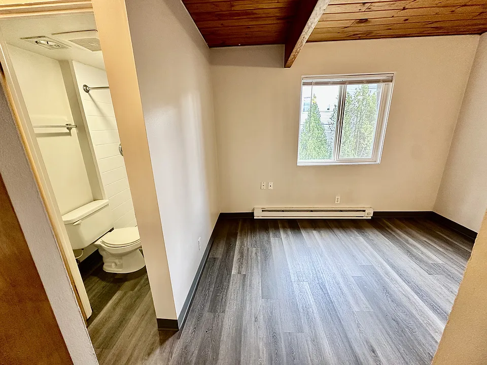 Valleyford Apartments