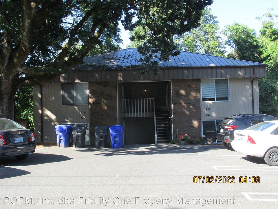 1st image of 611 13th St #611