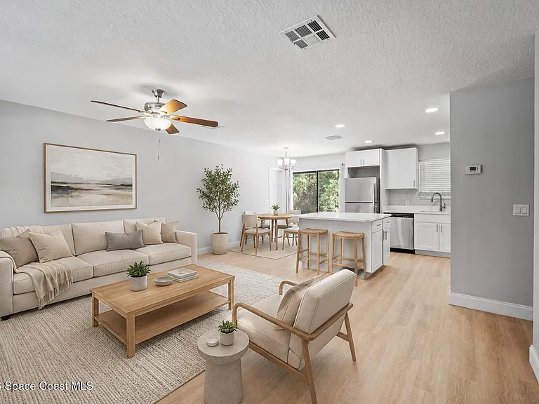 1328 Union St SE — Photo 5