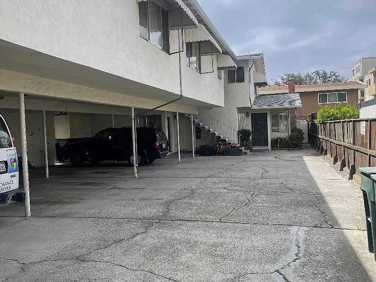351 Chumalia St #D — Photo 4