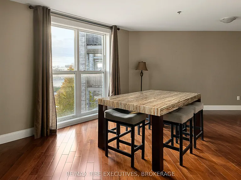539 Armstrong Rd #516 — Photo 34