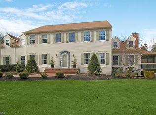 66 Country Squire Way, Branchburg, NJ 08876