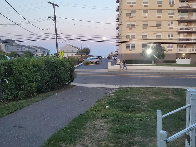 672 Ocean Ave #2 — Photo 5