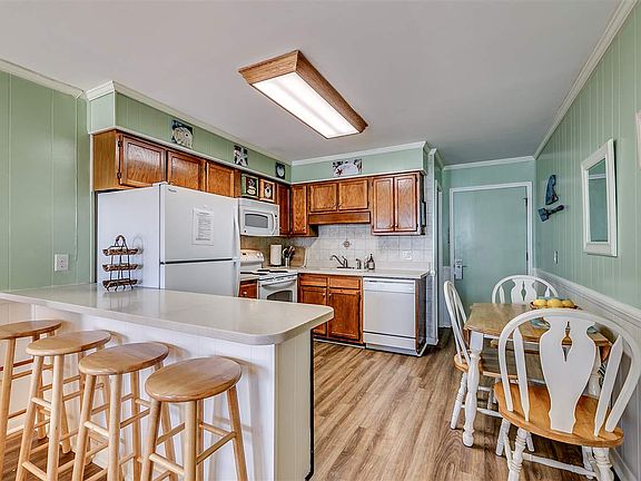 4th image of 9620 Shore Dr. #203