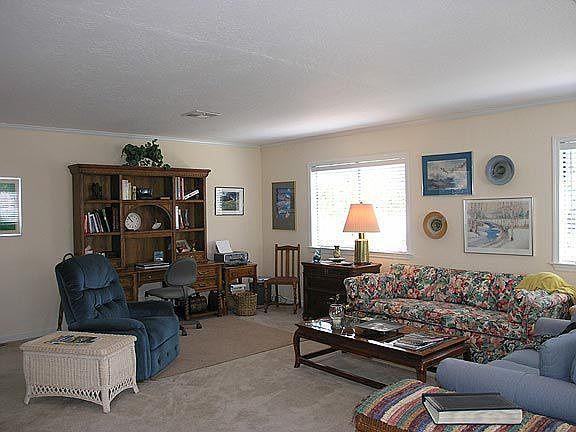 4th image of 10113 Daisy King Dr