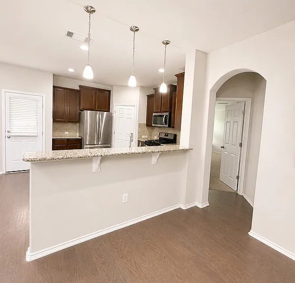187 Limerick Rd — Photo 2
