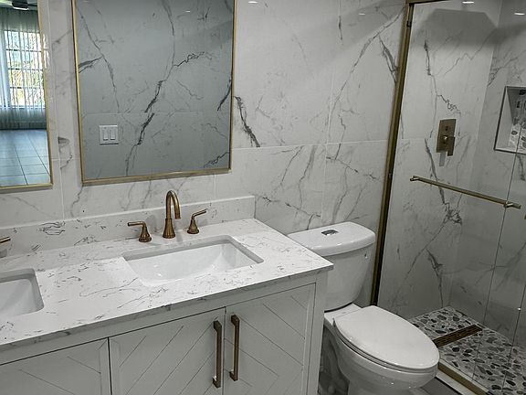 5th image of 3150 N Palm Aire Dr APT 206