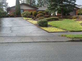 15708 NE 28th Ct, Vancouver, WA 98686