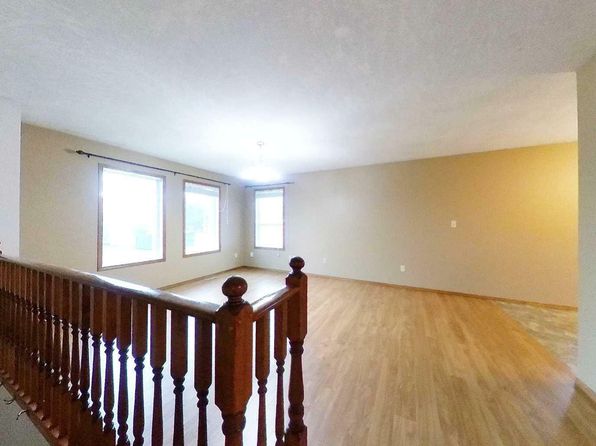 1108 11th St SE, Slave Lake, AB T0G 2A3