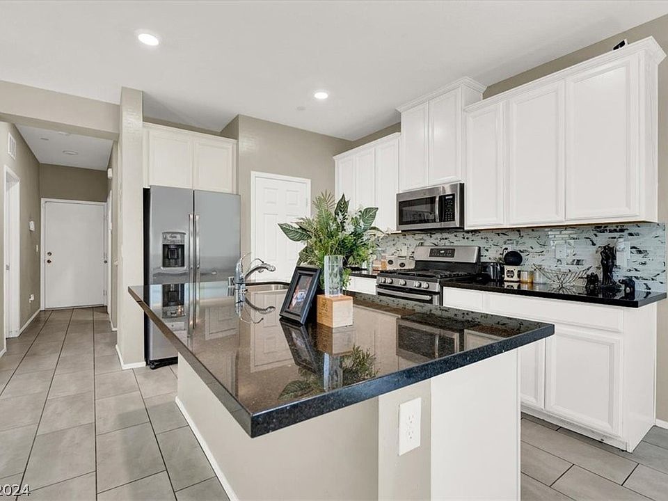 1st image of 6494 Silver Estates Ave #3