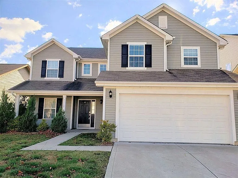 11189 Pegasus Dr — Photo 1