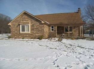24796 El Marco Dr, Farmington Hills, MI 48336