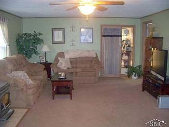 4th image of 4270 Louise St
