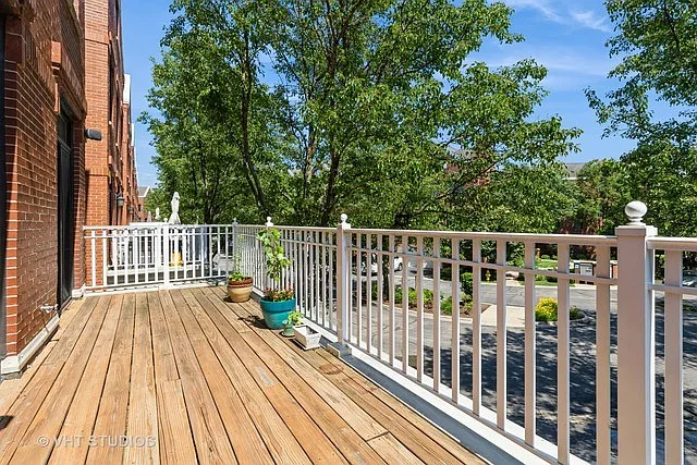 1867 Admiral Ct — Photo 18