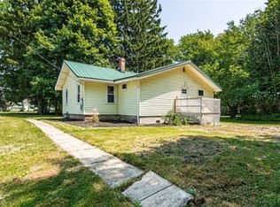 360 S Ridge Rd E, Geneva, OH 44041