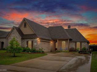 304 Ansley Cir, Benton, LA 71006