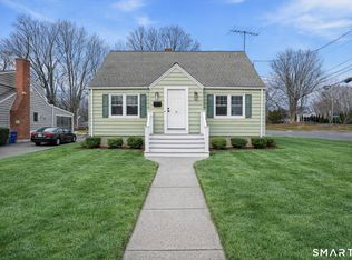 8 Raleigh Road, Bridgeport, CT 06606