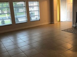 1144 S Cypress Point Dr, Venice, FL 34293
