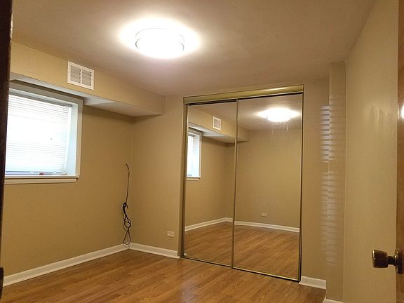 4th image of 4123 N Kilbourn Ave APT 1L