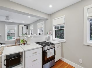 67 Walker St APT 3, Cambridge, MA 02138