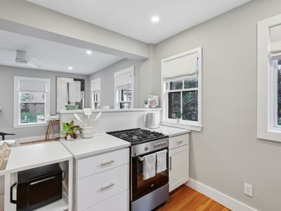 67 Walker St APT 3, Cambridge, MA, 02138