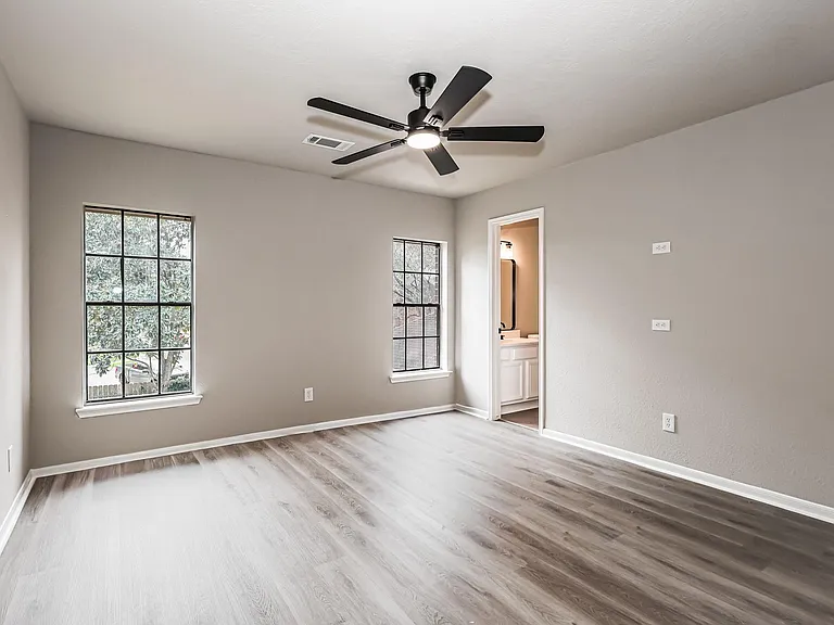 18703 Evergreen Falls Dr — Photo 28