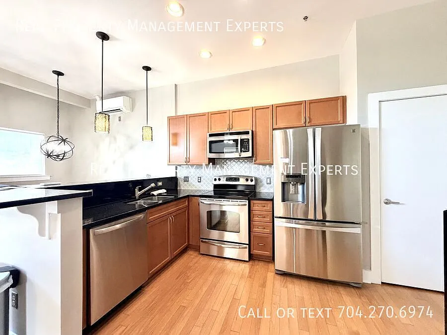 Beautiful 2BR/2BA Condo in Uptown Charlotte! — Photo 2