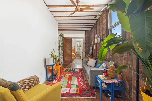 Rented by Moussa Mobarak, LREB | media 12