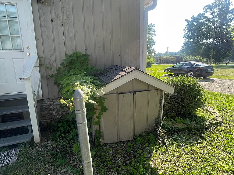 5211 River Rd — Photo 48